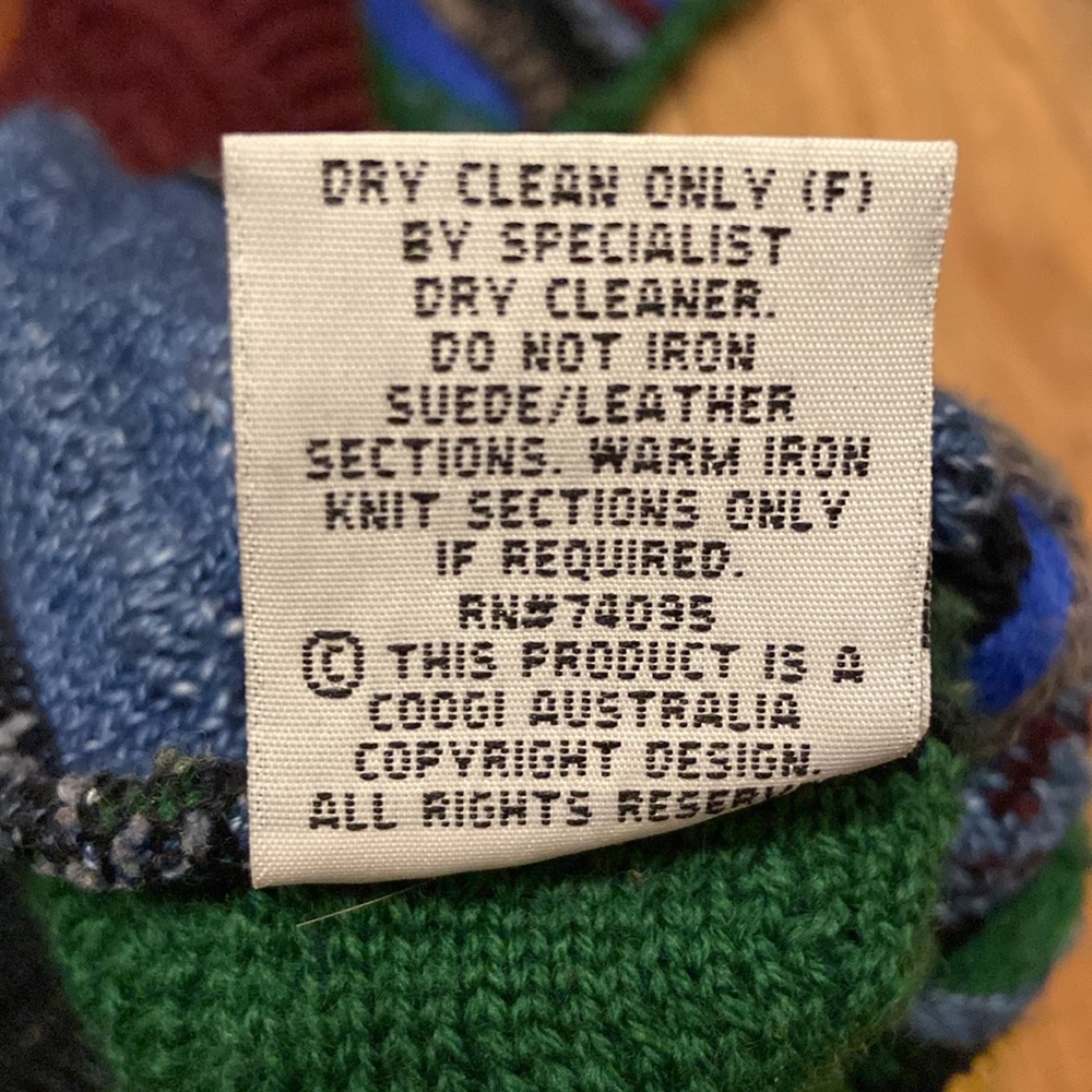 Rare Vintage Coogi 3D Textured Knit Sweater with Suede Detail - Picture 16 of 16